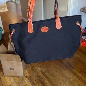 Black Dooney & Bourke nylon shopper